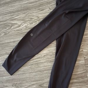 Brand new LULULEMON base pace high-rise 28” legging size 4